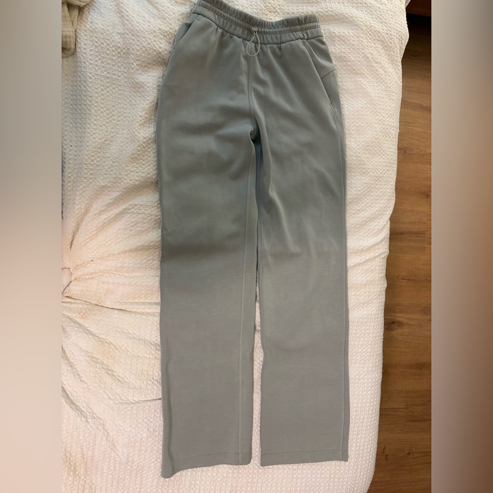 Lululemon Softstream Straight Leg Sweatpants